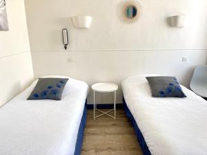 Hotels Grand Hotel De La Poste : photos des chambres