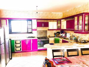 في اجمل قرى الساحل الشمالي شاليه عائلي جديد..