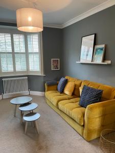 Period two-bed house, next to river and city