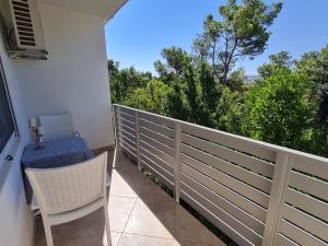 Apartment with Forest & Sea View