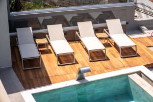 Seafront villas I "Free" Heated pools & 100m to Sea