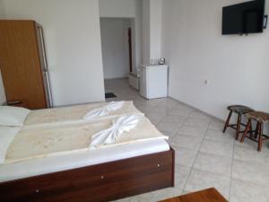 Double or Twin Room with Balcony room in Guest House Diamant