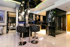 #2004 Cartwright - Glimmer Shimmer