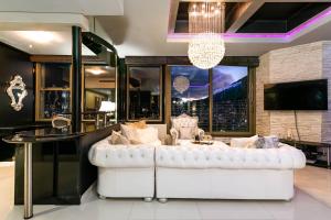 #2004 Cartwright - Glimmer Shimmer