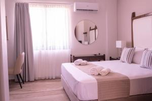 Budget Studio with Sea View No Balcony room in Kalamaki Mare Suites