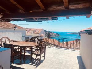 Sky view of Hell islands