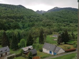 Auberges Auberge Chez Gabrielle - Vallee de Lesponne : Chambre Double avec Salle de Bains Privative