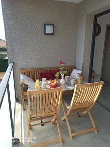 O GECKO MARIN T2 classé entre mer et village à pied