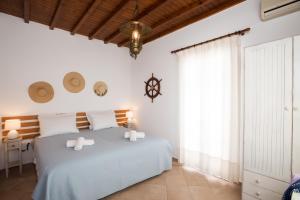 Escape to Mykonos - Entire place by Ornos beach