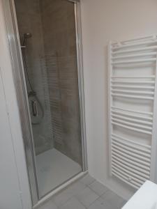 Maison chaleureuse avec terrasse et vue baie