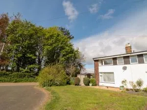 Robin House - Warenford