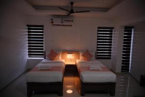 Chandra Inn