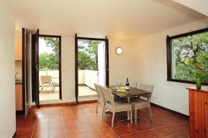 Appartements Res La Vallicella Moriani Plage Apartment with terrace or balcony : photos des chambres