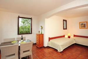 Appartements Res La Vallicella Moriani Plage Apartment with terrace or balcony : photos des chambres