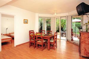 Appartements Res La Vallicella Moriani Plage Apartment with terrace or balcony : photos des chambres