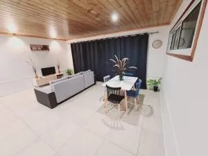 t2 avec magnifique vue mer 180 - Marigot