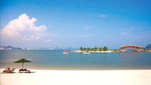 Tuan Chau Havana Hotel