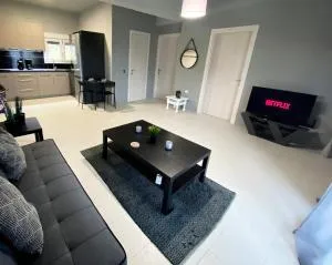 Mediterranean Escape - Mikrós Vávdhos