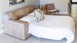 Modern self-catering apartment in a secure estate