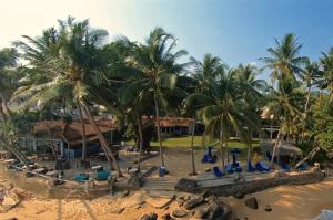 Sri Gemunu Beach Resort