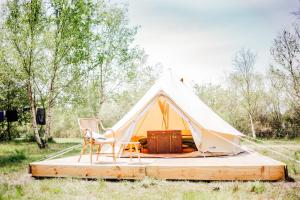 Campings Le repere du pin sec - Glamping & Surfcamp : photos des chambres