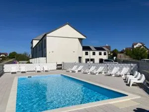 Sofia Pokoje z łazienką i aneksem kuchennym - 杰泽扎尼