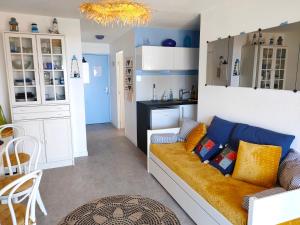 Appartement avec terrasse vue mer, proximité plage, place parking