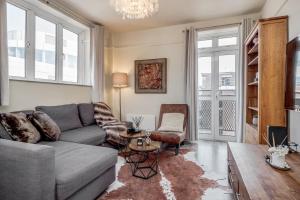 Perfect Location 2 Bed South Kensington Knightsbridge Chelsea with AC