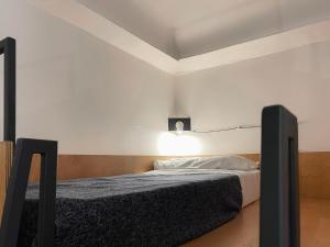 Posto Letto in Dormitorio Misto con 8 Letti
