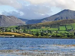 The Aul Shop & Public House -entire private annexe - Dromara