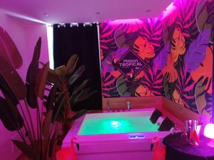 Suite Maison Tropical - Luxury Apartment in Central Bari