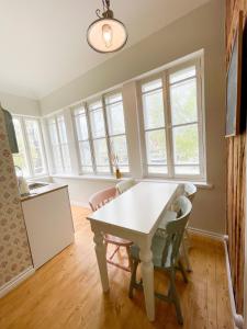 Spacious Supeluse Apartment