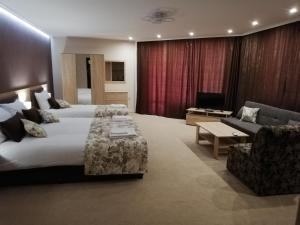 Хотел Бялата роза