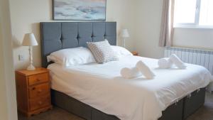 Three-Bedroom Cottage room in Ellingham Self-Catering Cottages