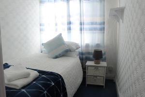 Spacious & Comfortable 3 Bedroom House - FREE WiFi & FREE Parking