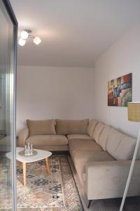 By the Sea 3 - Luxurious Residence