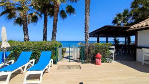 Appartements Evasion Corse Direct mer Piscine Terrasse : photos des chambres