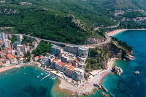 Alex Lux sea view apartment 1