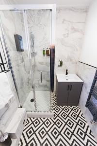 Coastline Villas - Heart of Redcar 1 & 2 Bed New Apartments, ideal for contractors and holidayers