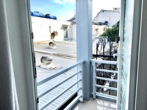 Phòng Giường Đôi Có Ban Công (Double Room with Balcony)