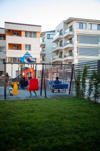 Mamaia Nord Nest Deluxe - pool n playground