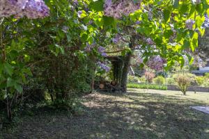 Maisons de vacances MAISON CHARLOTTE - Vue lac et a 5min des plages! : photos des chambres