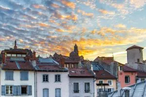 Garage, balnéo, 2 SDB, 2WC, vue sur les monuments - Espaly-Saint-Marcel