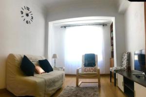 APARTAMENTO JUNTO A LA PLAYA DE GROS ESS02373
