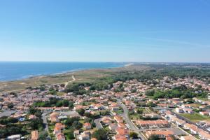 Maisons de vacances Maison pour 10 avec jardin pres de la mer : photos des chambres