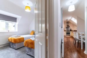 The Coach House - by TJ Serviced Property