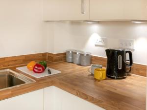 Luxurious 2-Bed Nottingham Retreat with Parking - Pass the Keys