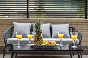 Living4Malaga Pacific Terrace Apartment