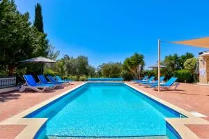 4 bedroom Villa Kellia with private pool, Aphrodite Hills Resort - Kouklia