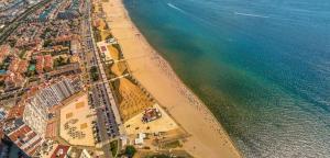 Bonito apartamento con vistas a la marina cerca del centro y playa-321